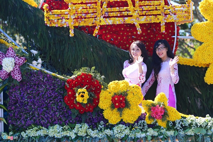 Sac-mau-ruc-ro-o-le-hoi-Hoa-Da-Lat-4