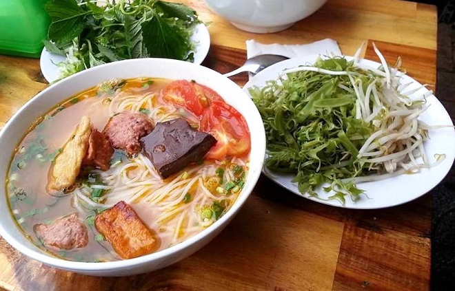Bún riêu