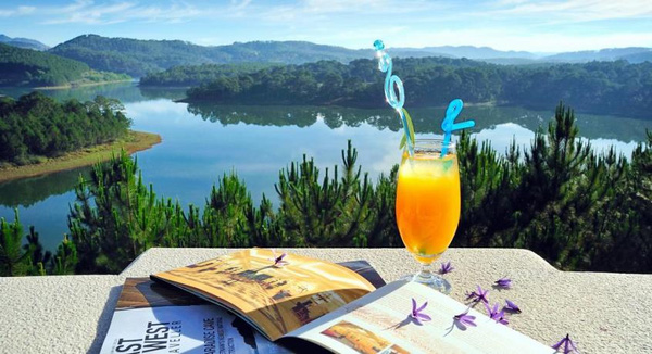 5-resort-xinh-ngat-ngay-voi-view-nhin-ra-ho-tuyen-lam-lang-man-o-da-lat-9