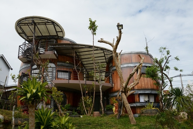 khu-homestay-hinh-thung-ruou-doc-dao-o-da-lat-3