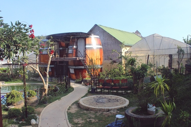 khu-homestay-hinh-thung-ruou-doc-dao-o-da-lat-7