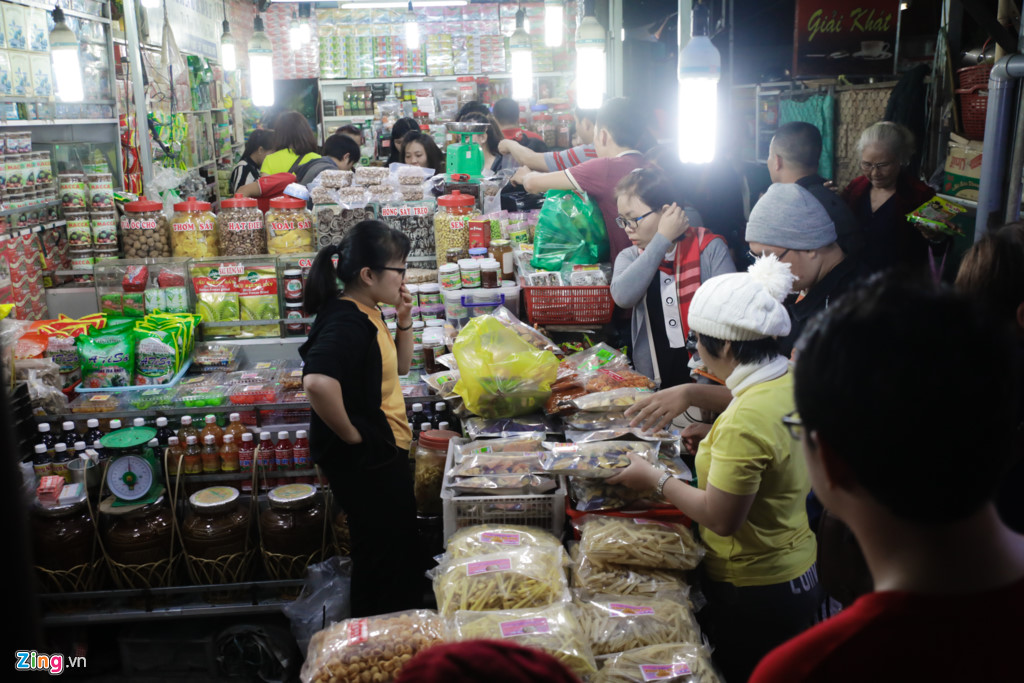 banh-trang-nuong-khong-so-vo-hom-hinh-o-da-lat-15