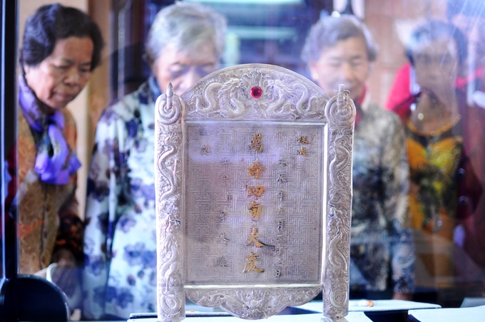 bo-suu-tap-bao-vat-cua-trieu-nguyen-tai-lam-dong-3