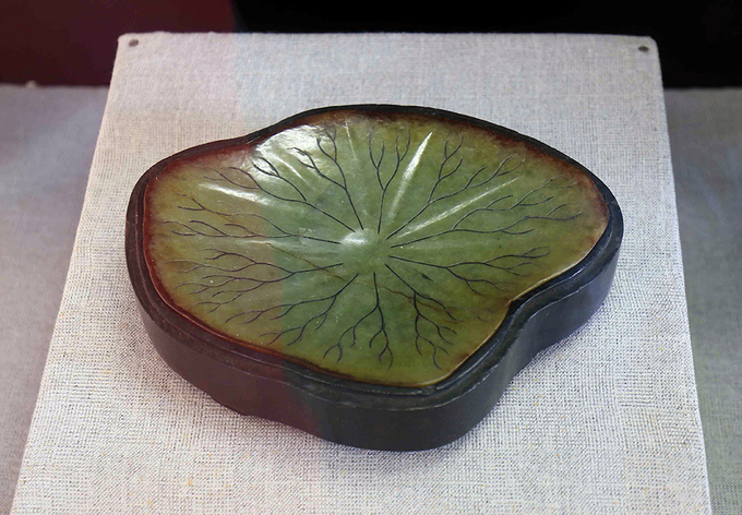 bo-suu-tap-bao-vat-cua-trieu-nguyen-tai-lam-dong-9