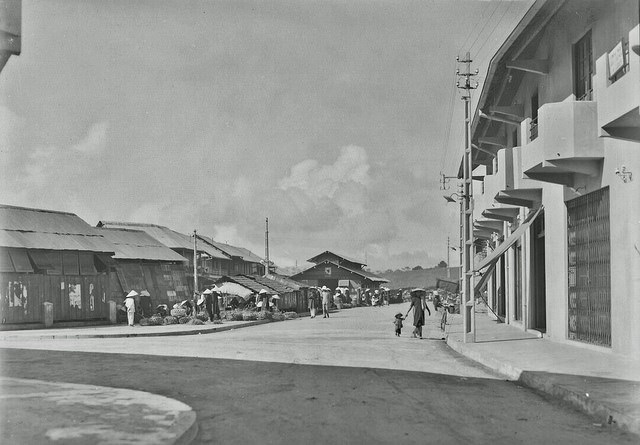 14-buc-anh-cuc-hiem-hoi-ve-cho-da-lat-xua-3
