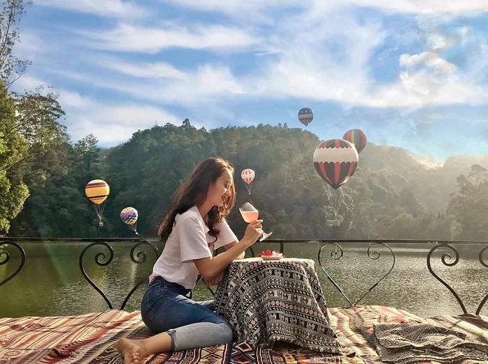 lac-vao-thien-duong-co-tich-tai-da-lat-mo-suong-2