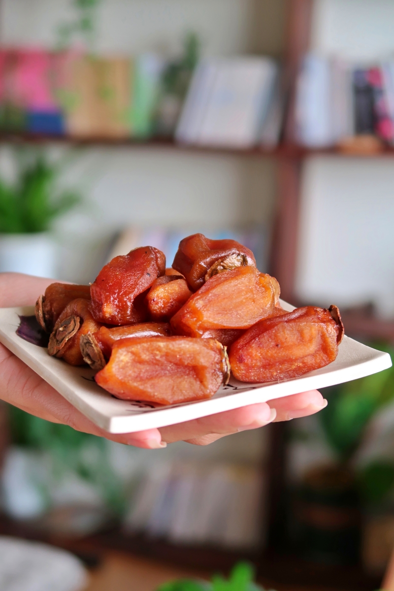 Hồng kem và hồng treo gió có ngon không, nên mua loại nào?