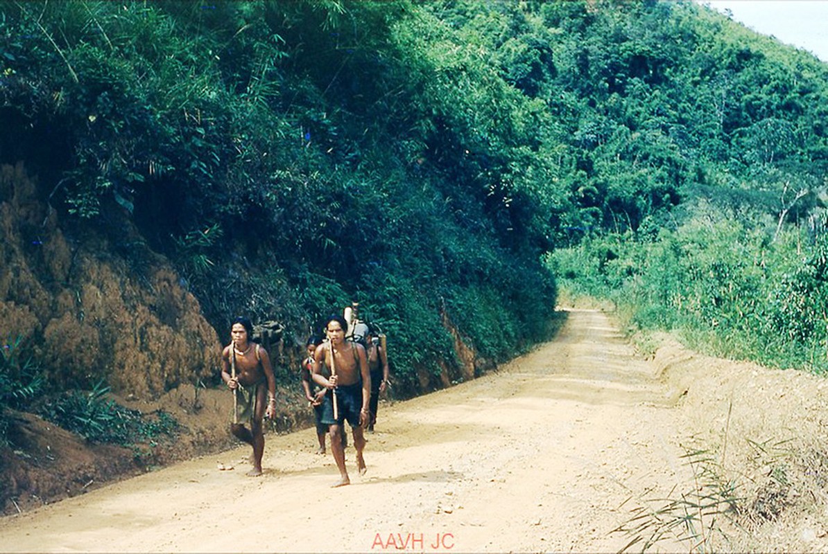 loat-anh-hiem-co-kho-tim-ve-da-lat-mong-mo-nam-1959-10
