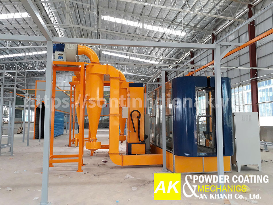 Buồng phun sơn tĩnh điện An Khanh căn tâm với đường ray treo