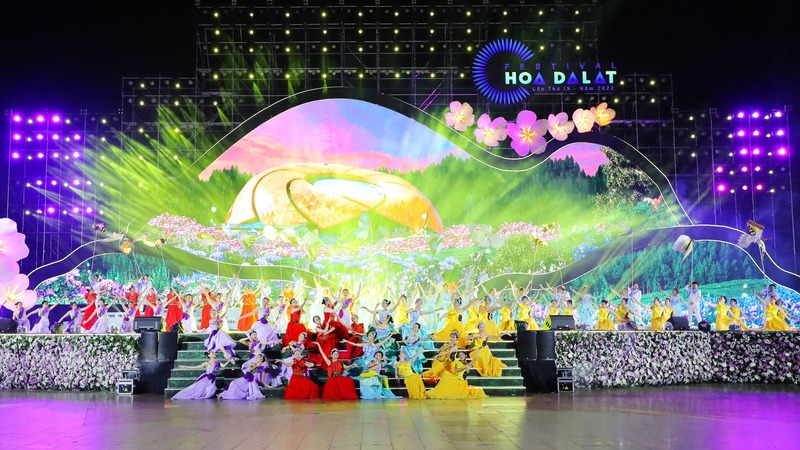 Festival hoa Đà Lạt 2024 với biểu tượng hoa dã quỳ