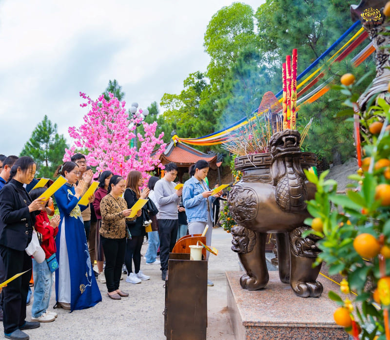 Đi chùa cầu may - Top 5 ngôi chùa linh thiêng tại Đà Lạt